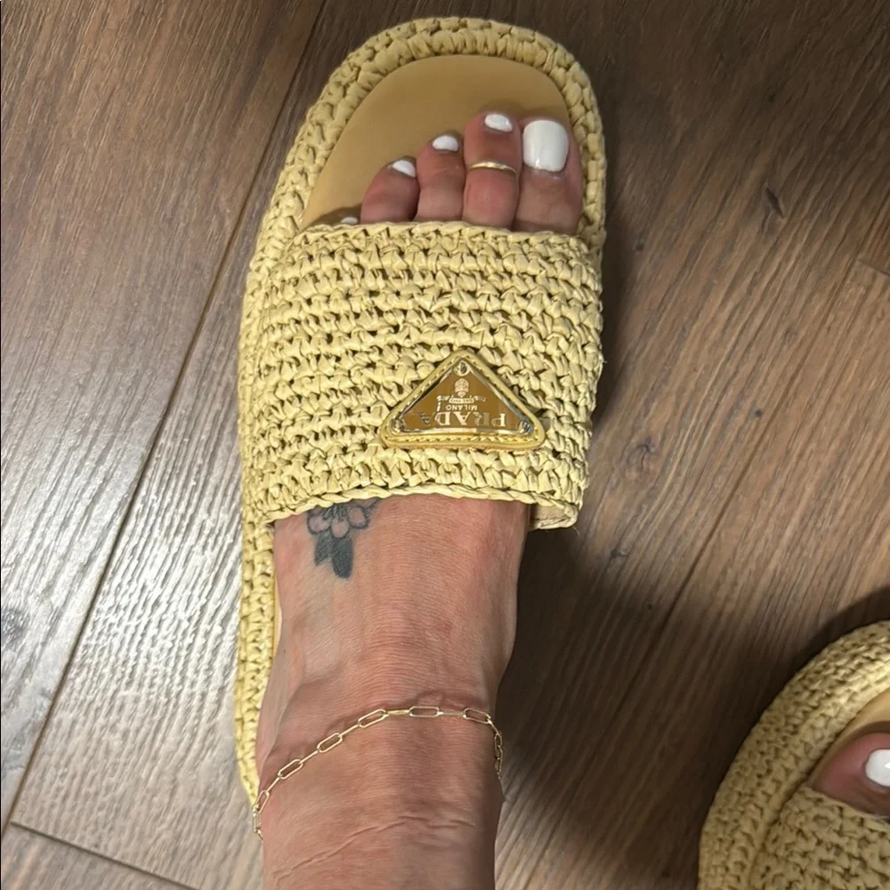 PRADA Raffia Slides - Picture 4 of 5
